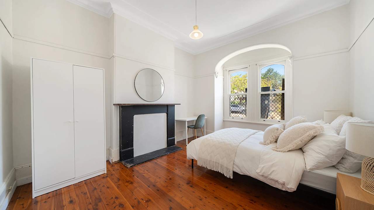 Whole property with 3 rooms for rent