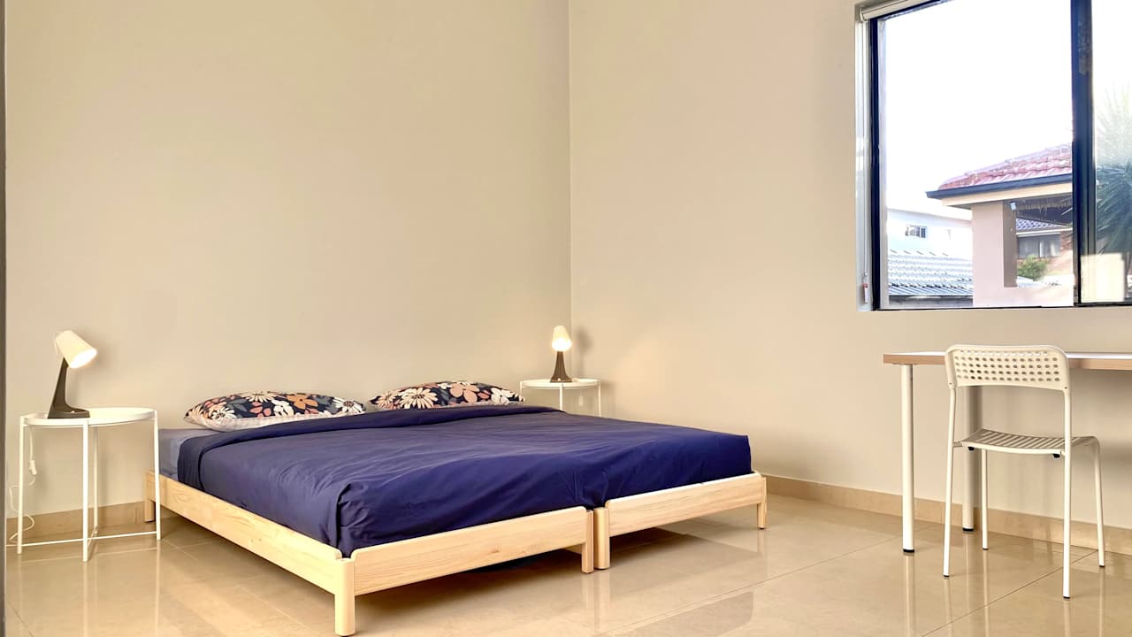 Furnished room with own bathroom