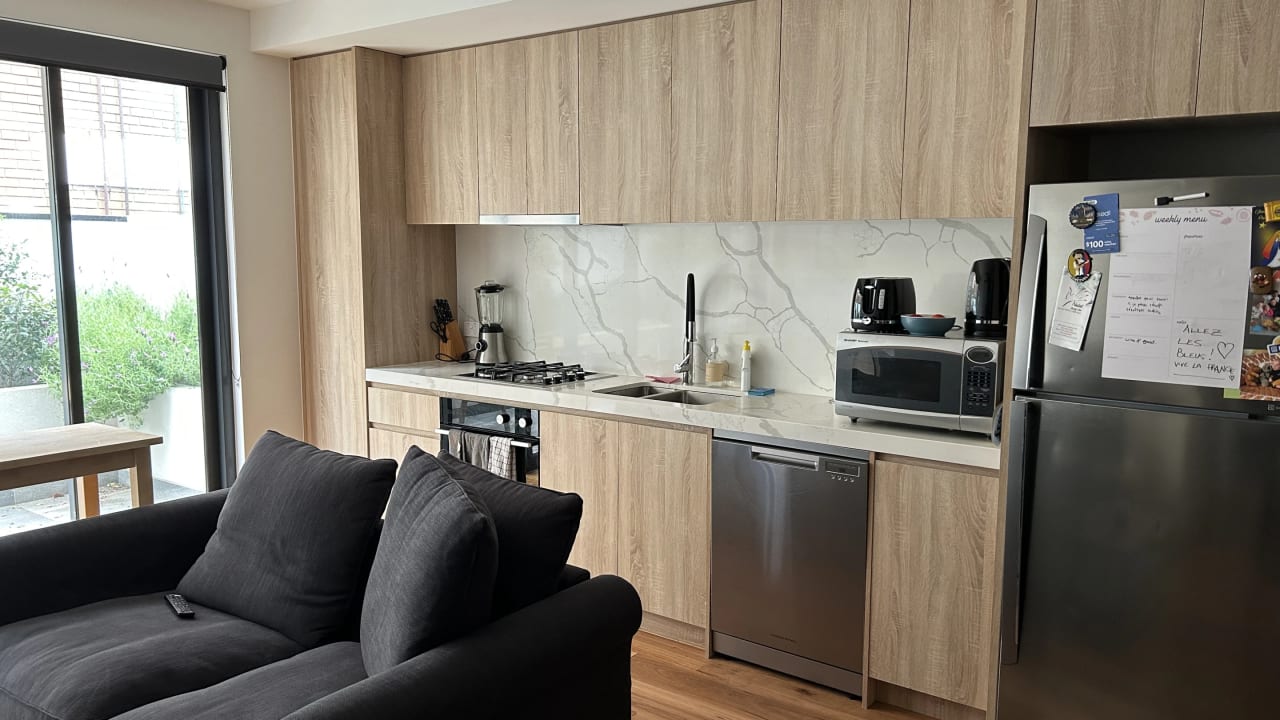 Whole property with 2 rooms for rent