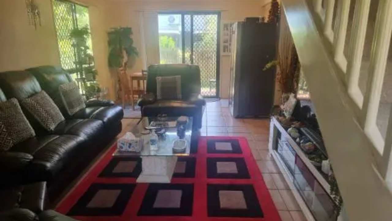 Furnished room with ensuite in a flatshare