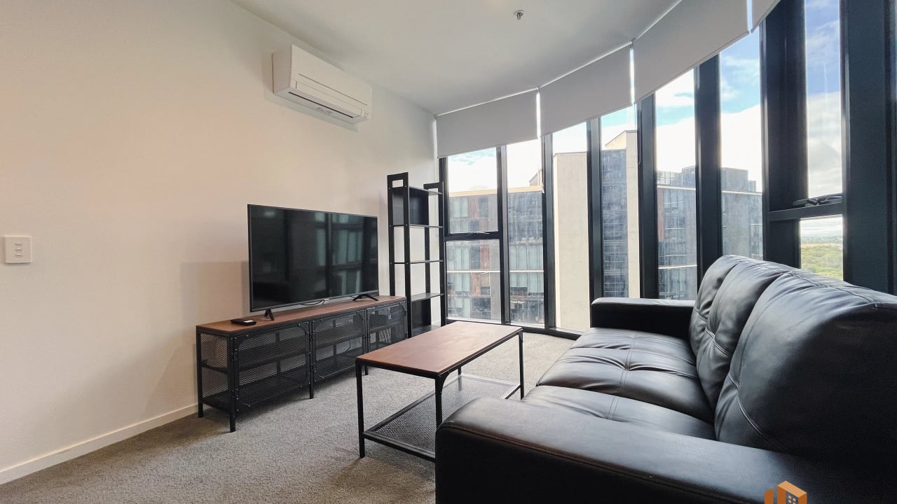Furnished room with own bathroom