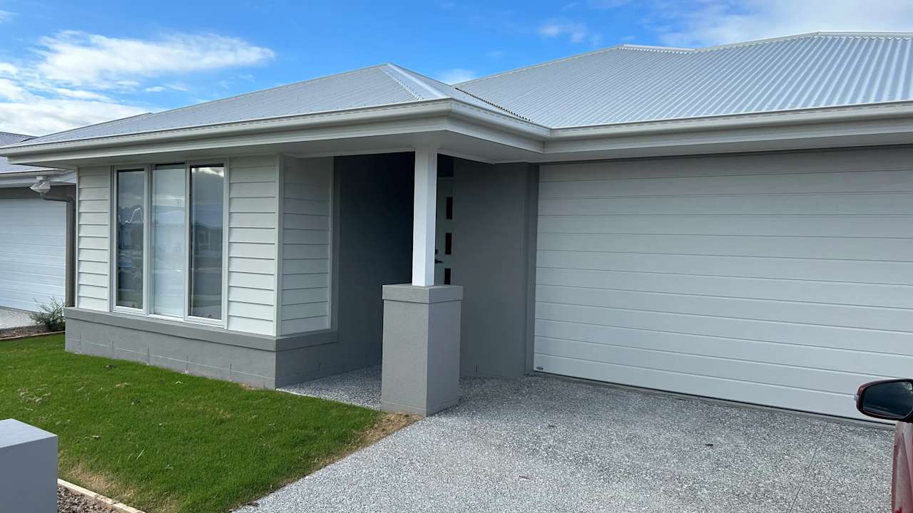 Unfurnished room in a share house