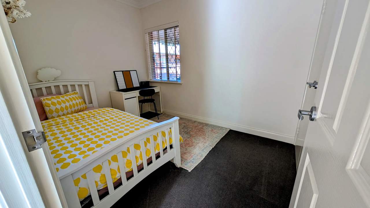 Furnished room with own bathroom