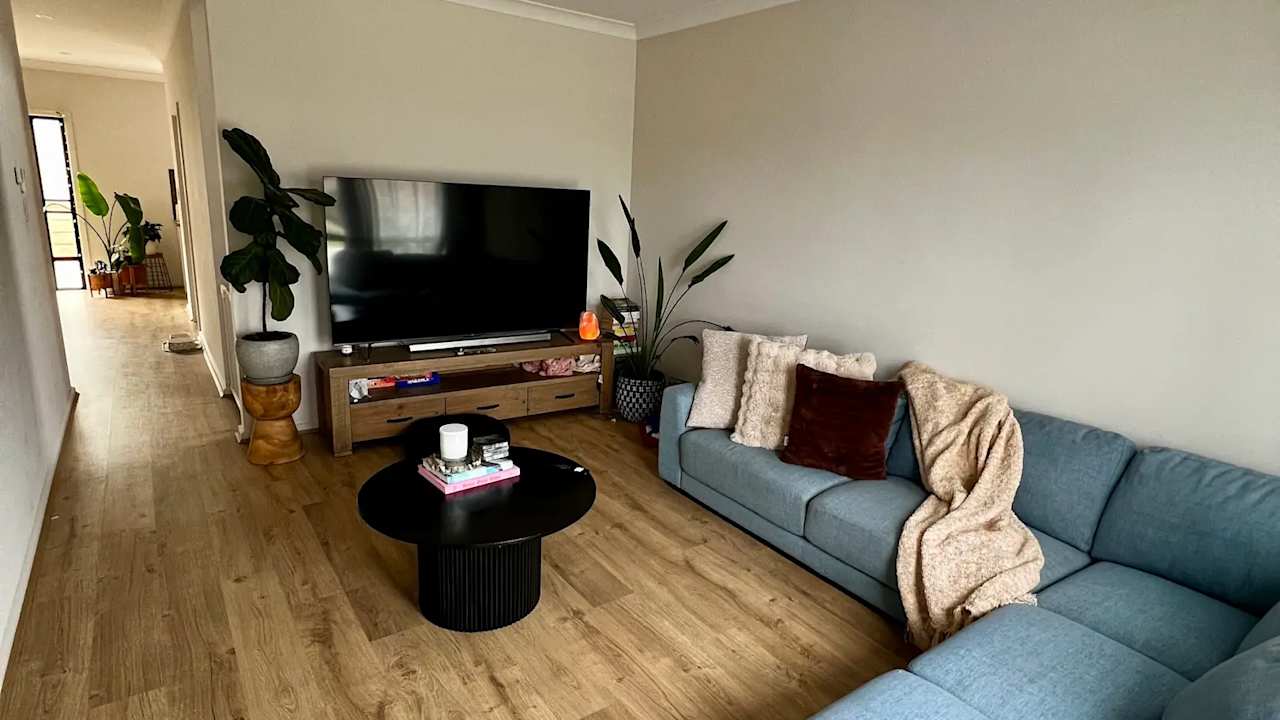 Unfurnished room in a share house