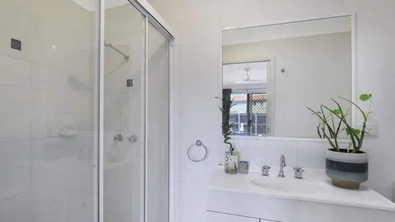 Furnished room with ensuite in a share house