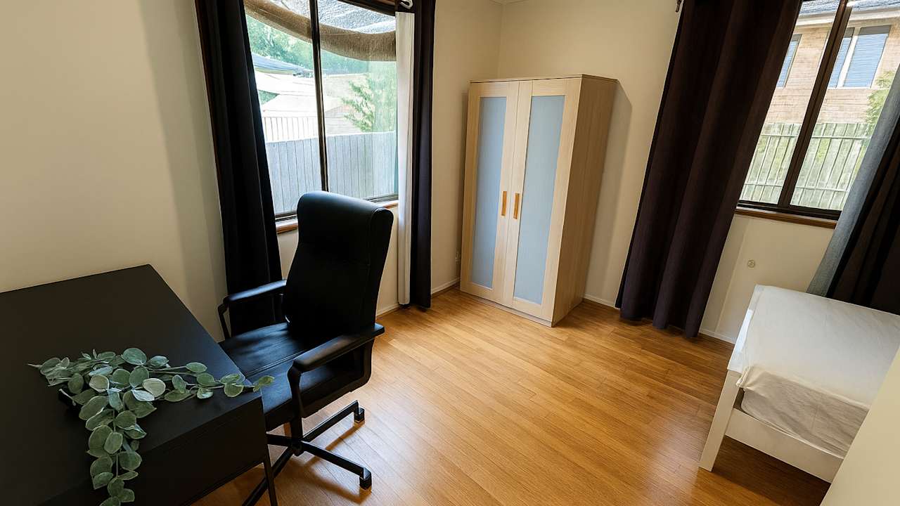 Furnished room in a share house