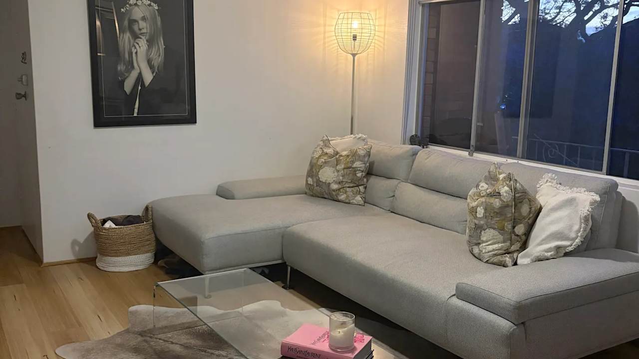 Furnished room in a flatshare