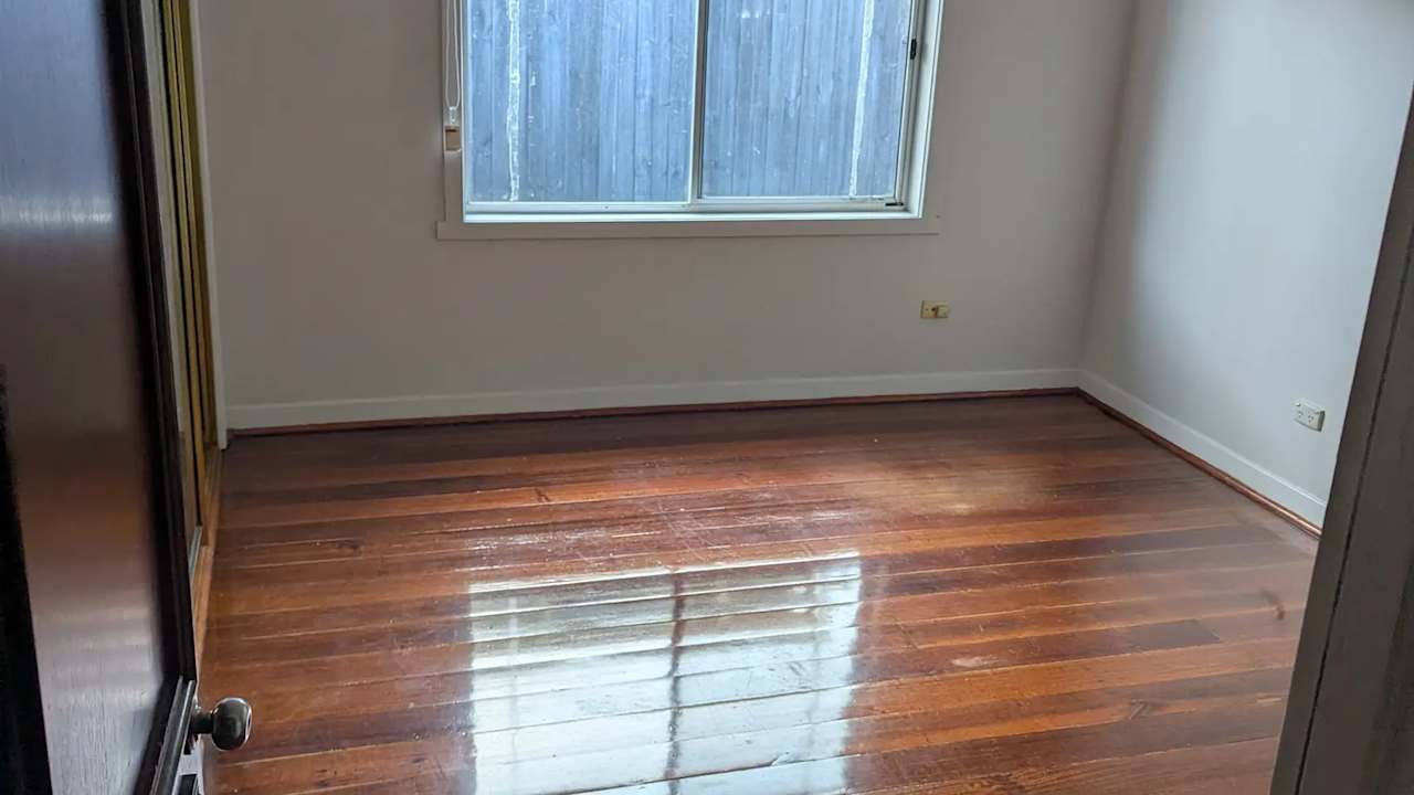 Unfurnished room in a share house