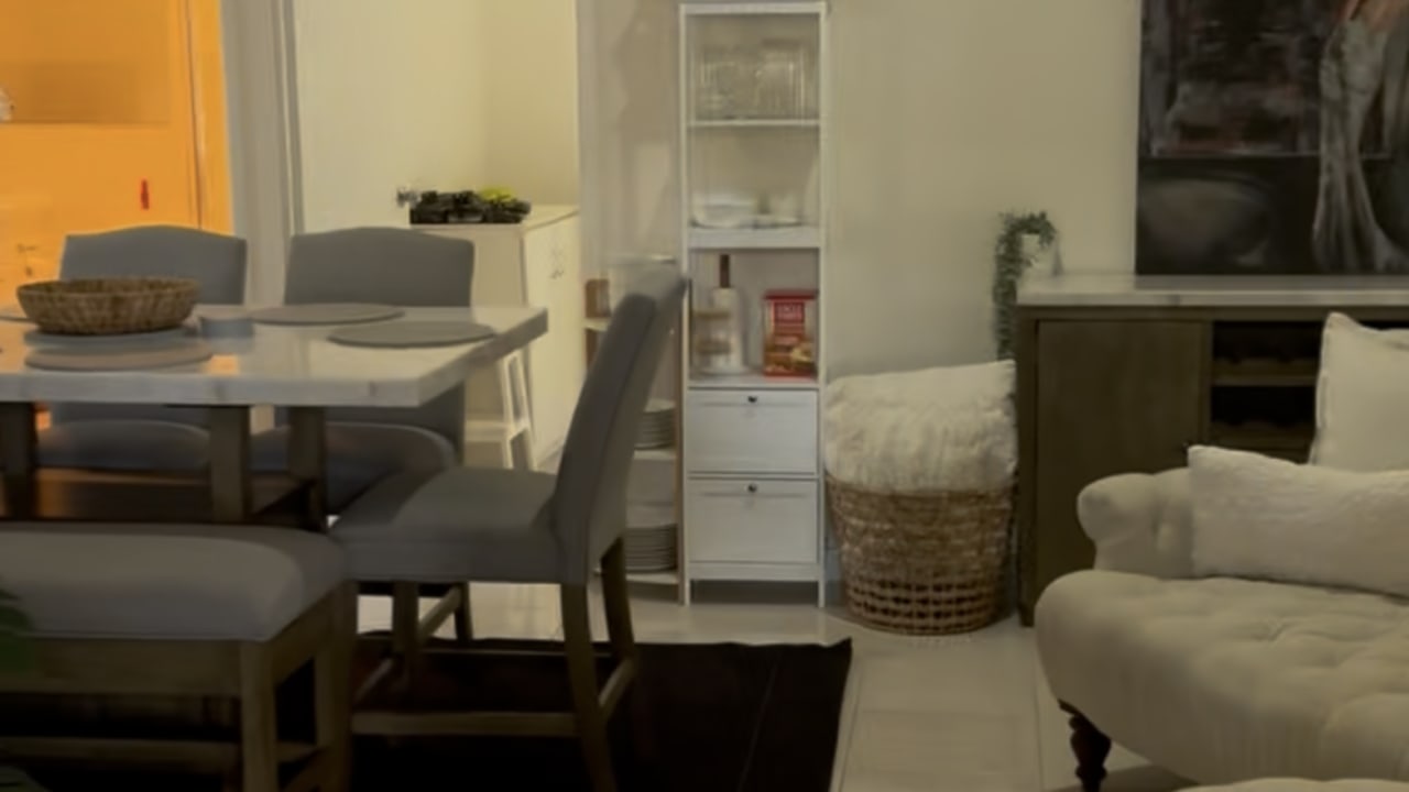 Whole property with 2 rooms for rent