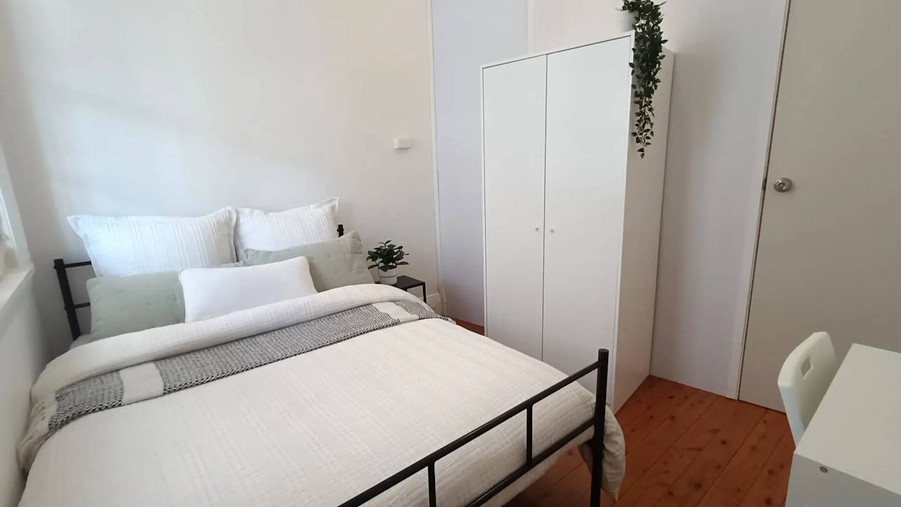 Furnished room in a share house