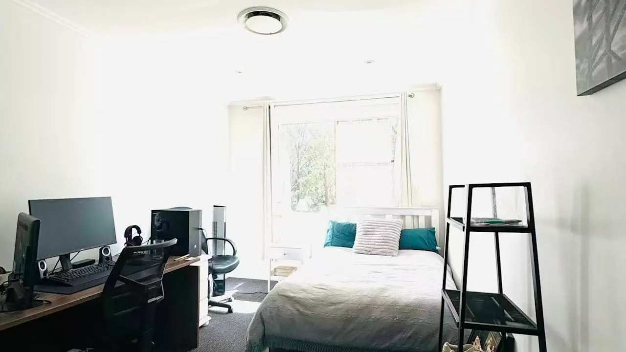 Unfurnished room in a share house
