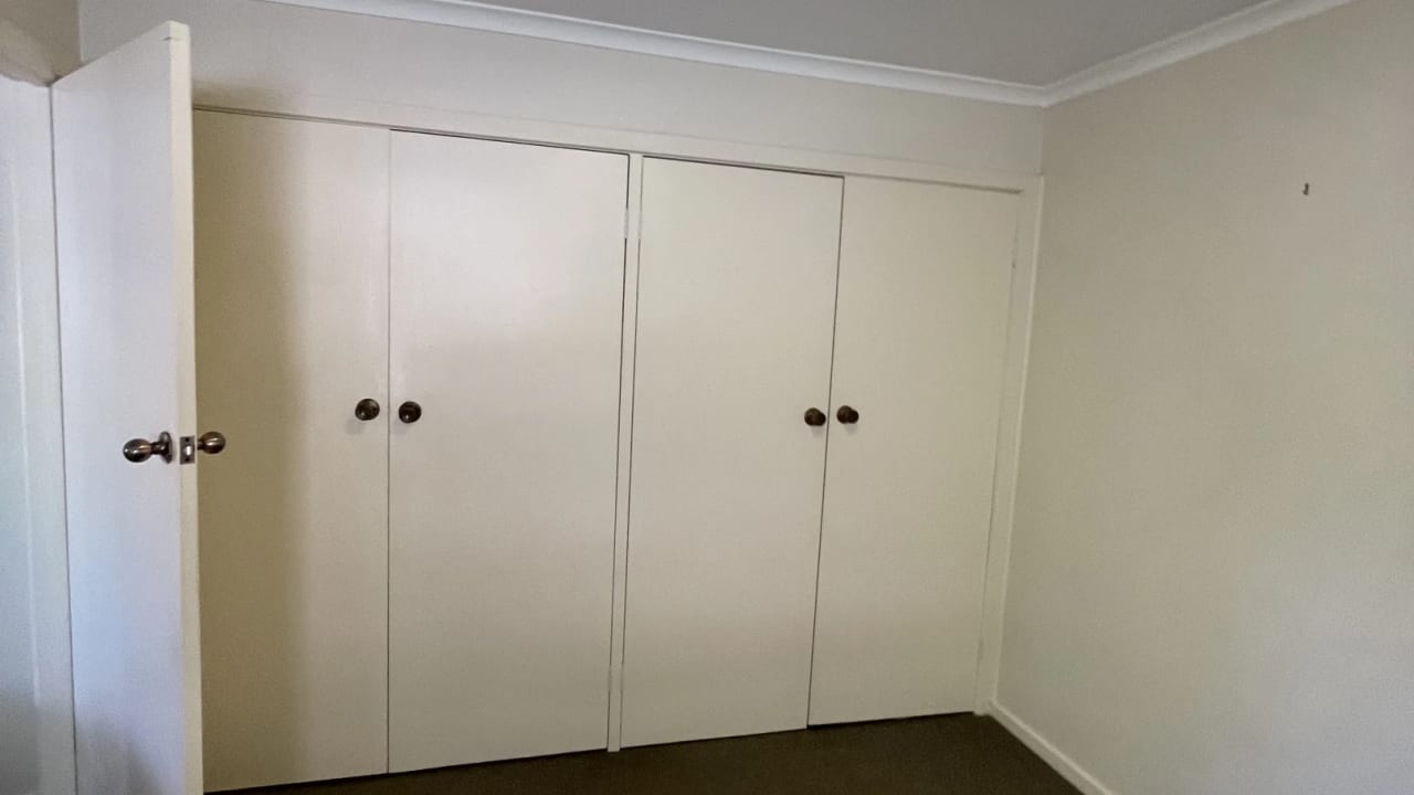 Unfurnished room in a flatshare
