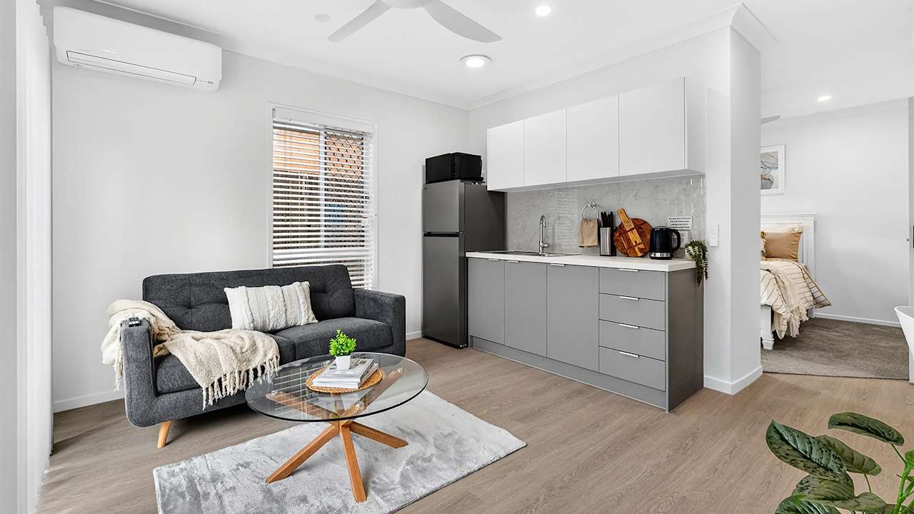 Furnished room studio flat for rent