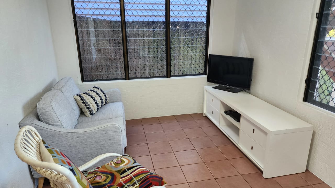 Room granny flat for rent
