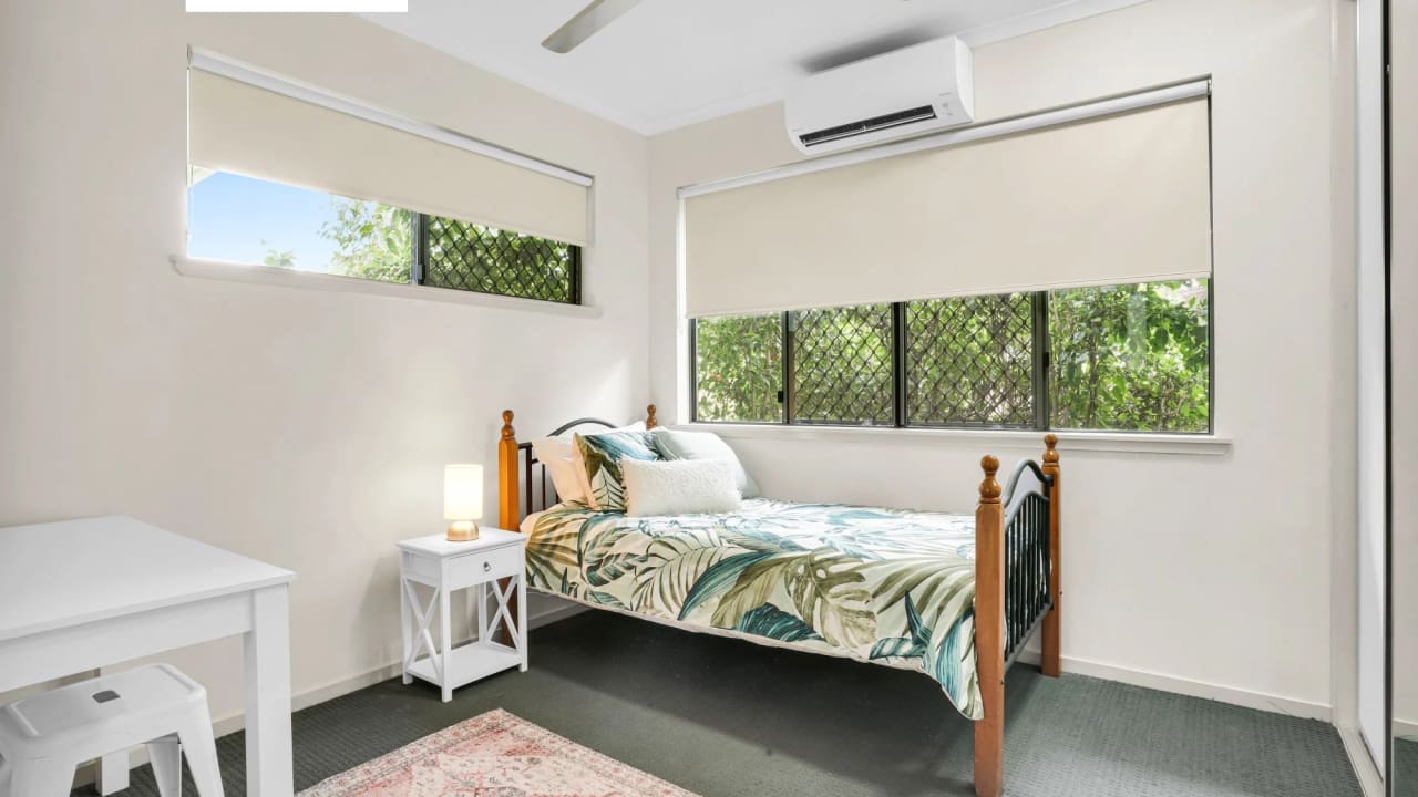 Furnished room in a share house