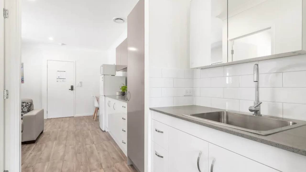 Furnished room studio flat for rent