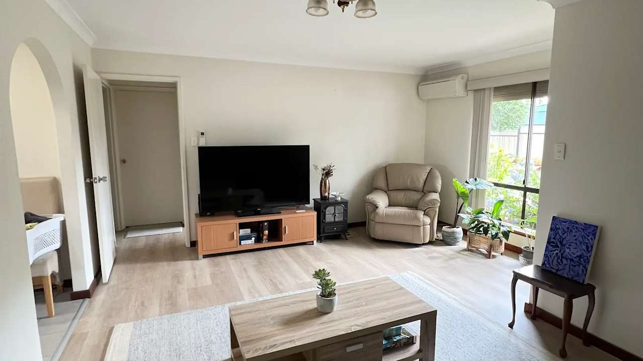 Room in a share house