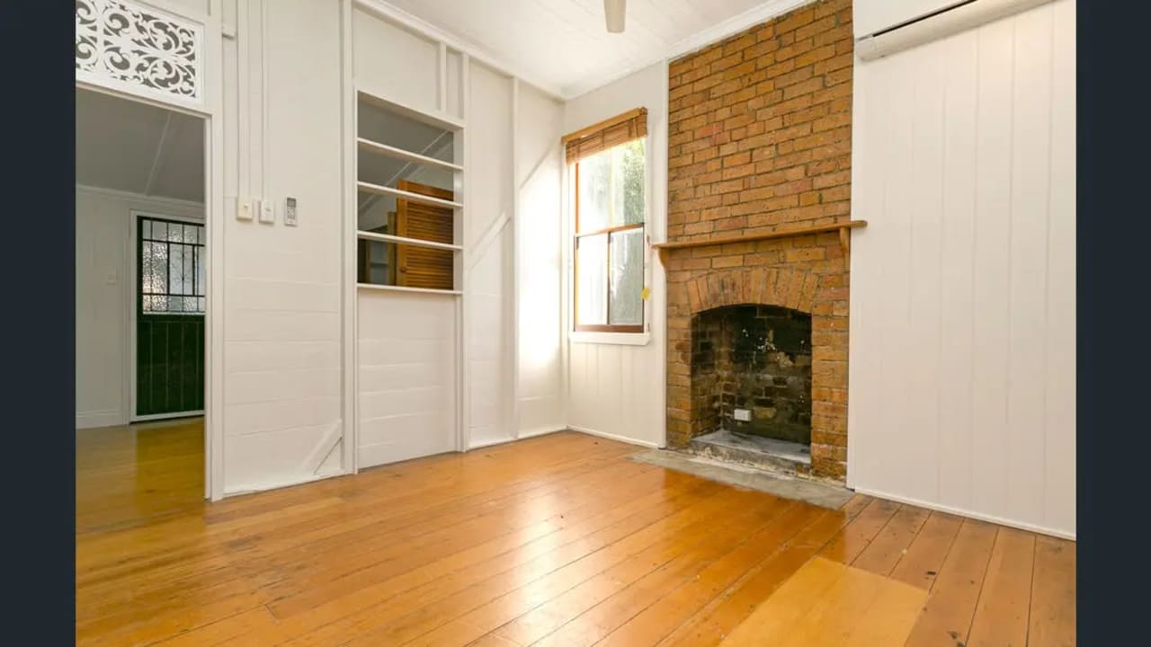 Unfurnished room in a share house