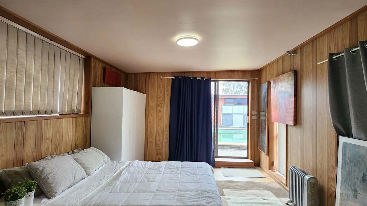 Furnished room granny flat for rent