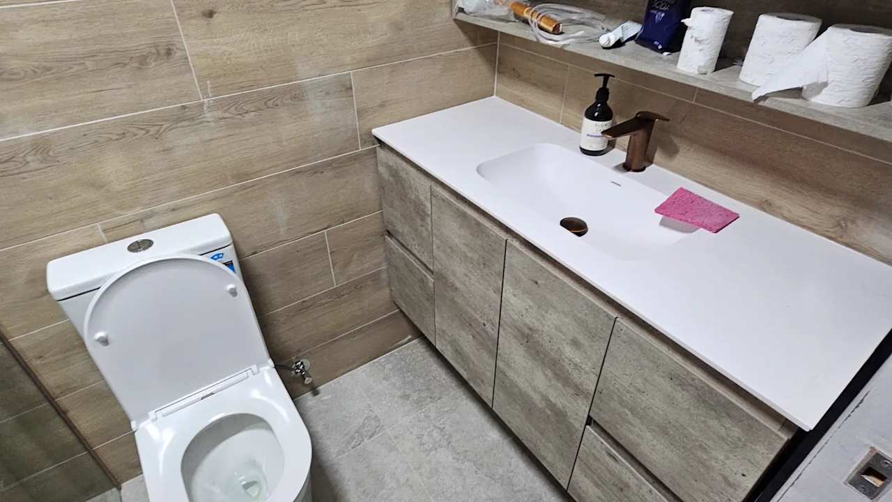 Room with ensuite in a share house
