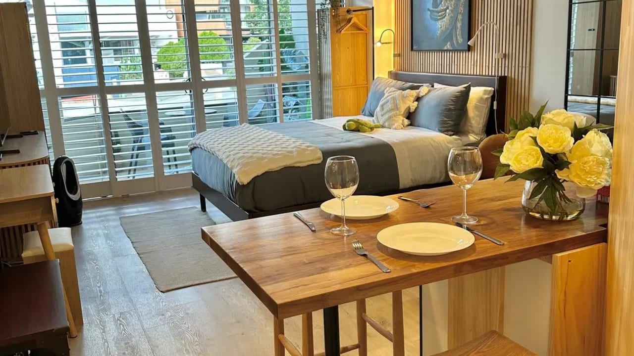 Furnished room studio flat for rent
