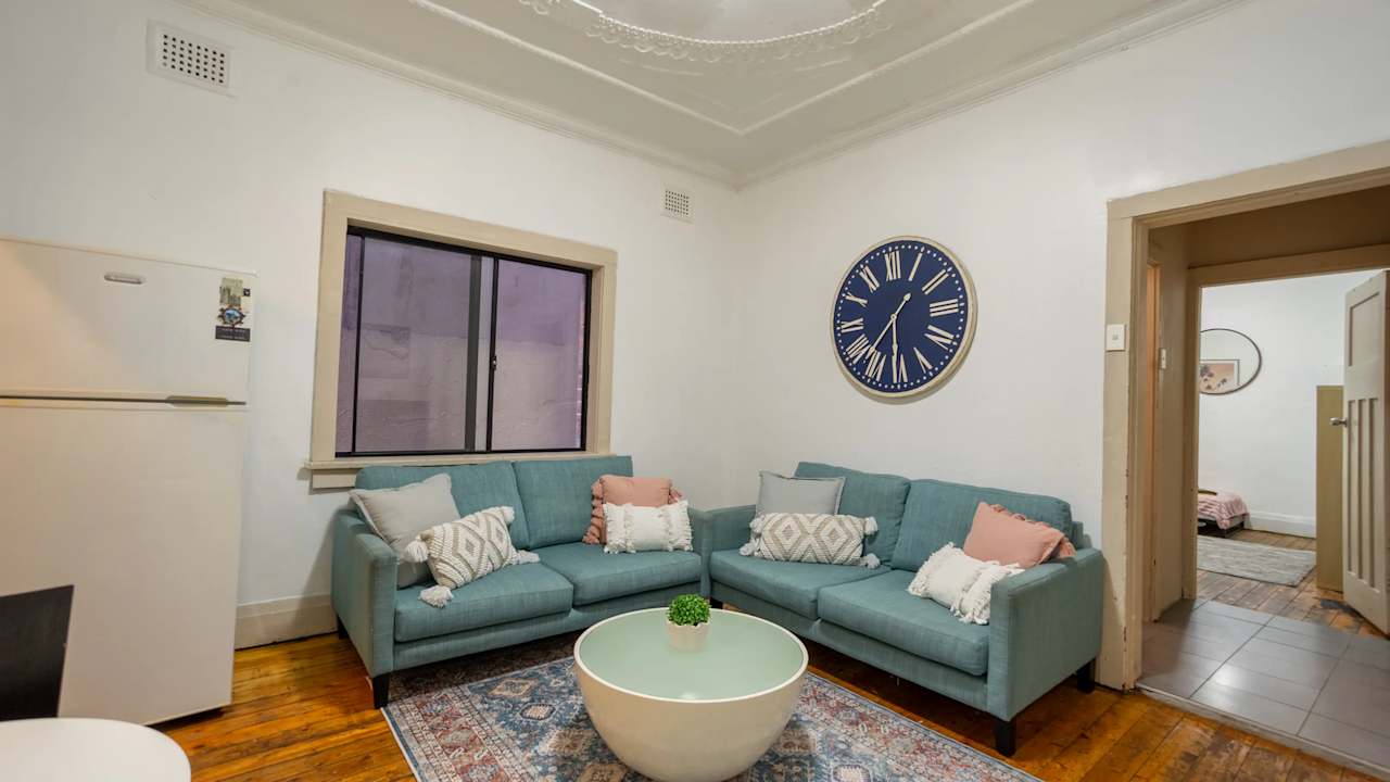 Whole property with 3 rooms for rent