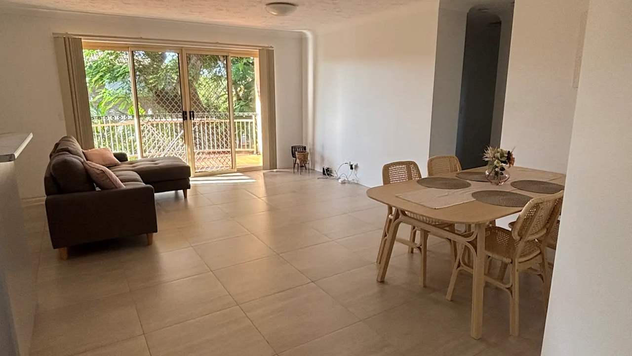 Unfurnished room with ensuite in a flatshare