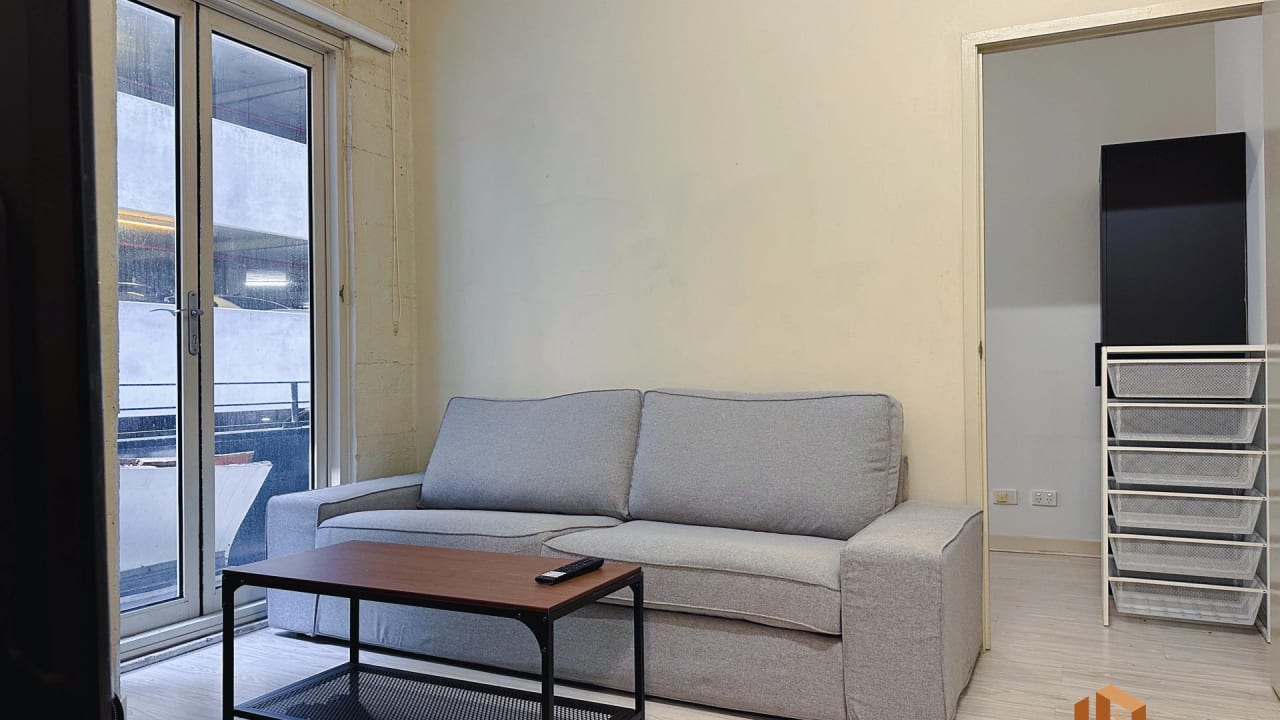 Furnished room with ensuite in a flatshare