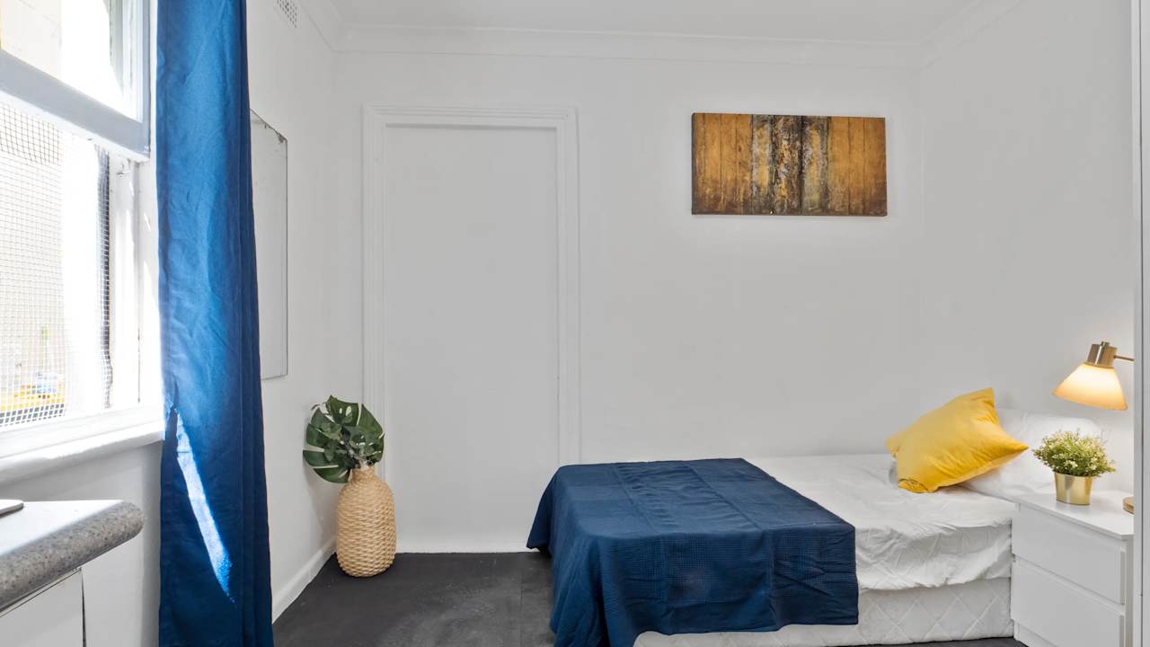 Furnished room studio flat for rent