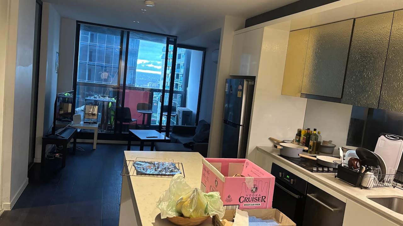 Furnished room in a flatshare