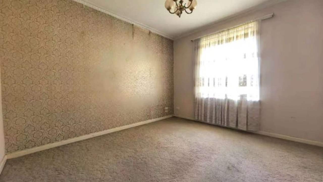 Room in a share house