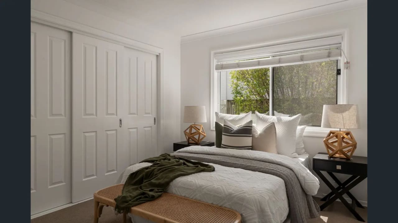 Room in a share house
