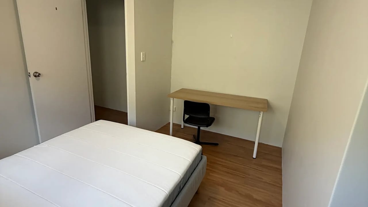 Furnished room in a share house
