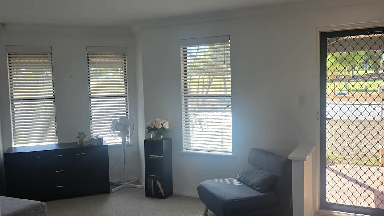 Furnished room in a share house