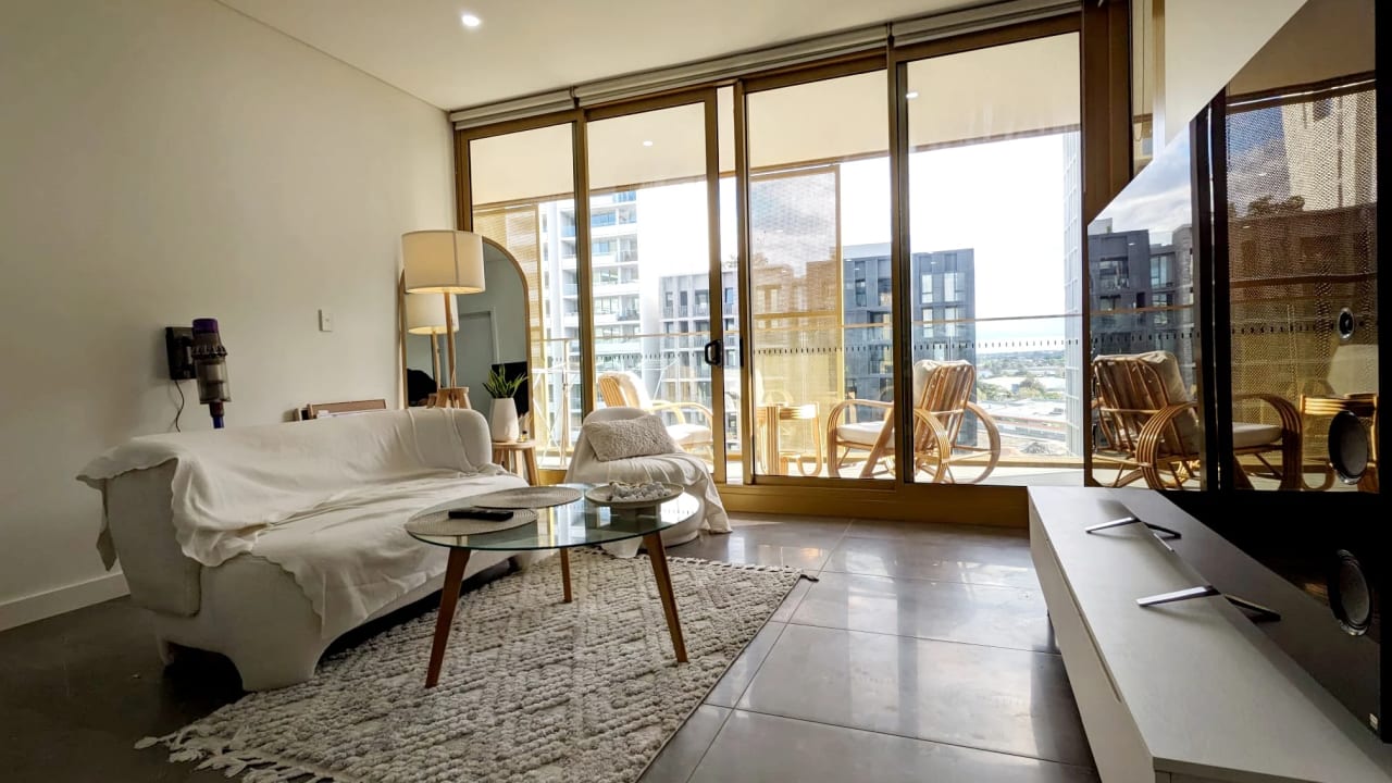 Furnished room in a flatshare