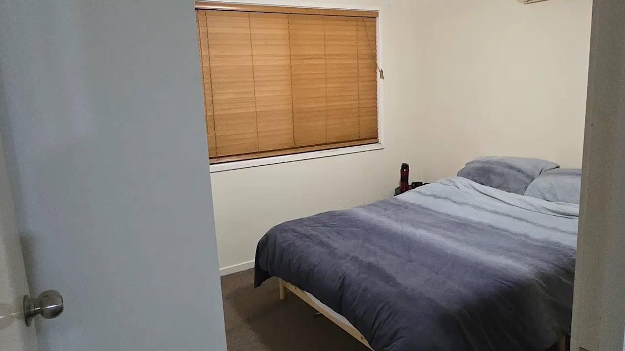 Unfurnished room with own bathroom