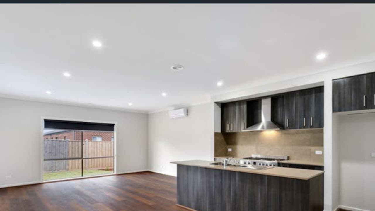 Unfurnished room in a share house