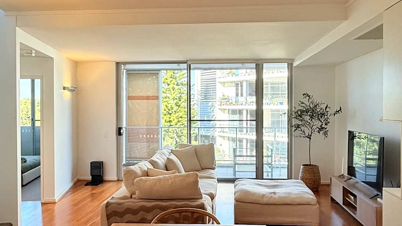 Whole property with 2 rooms for rent