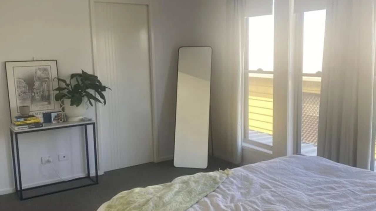 Furnished room with own bathroom