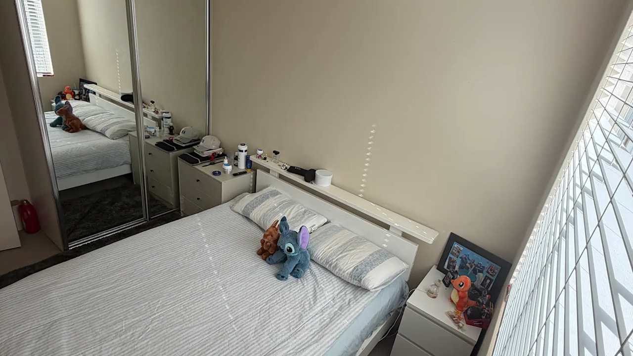 Furnished room in a share house