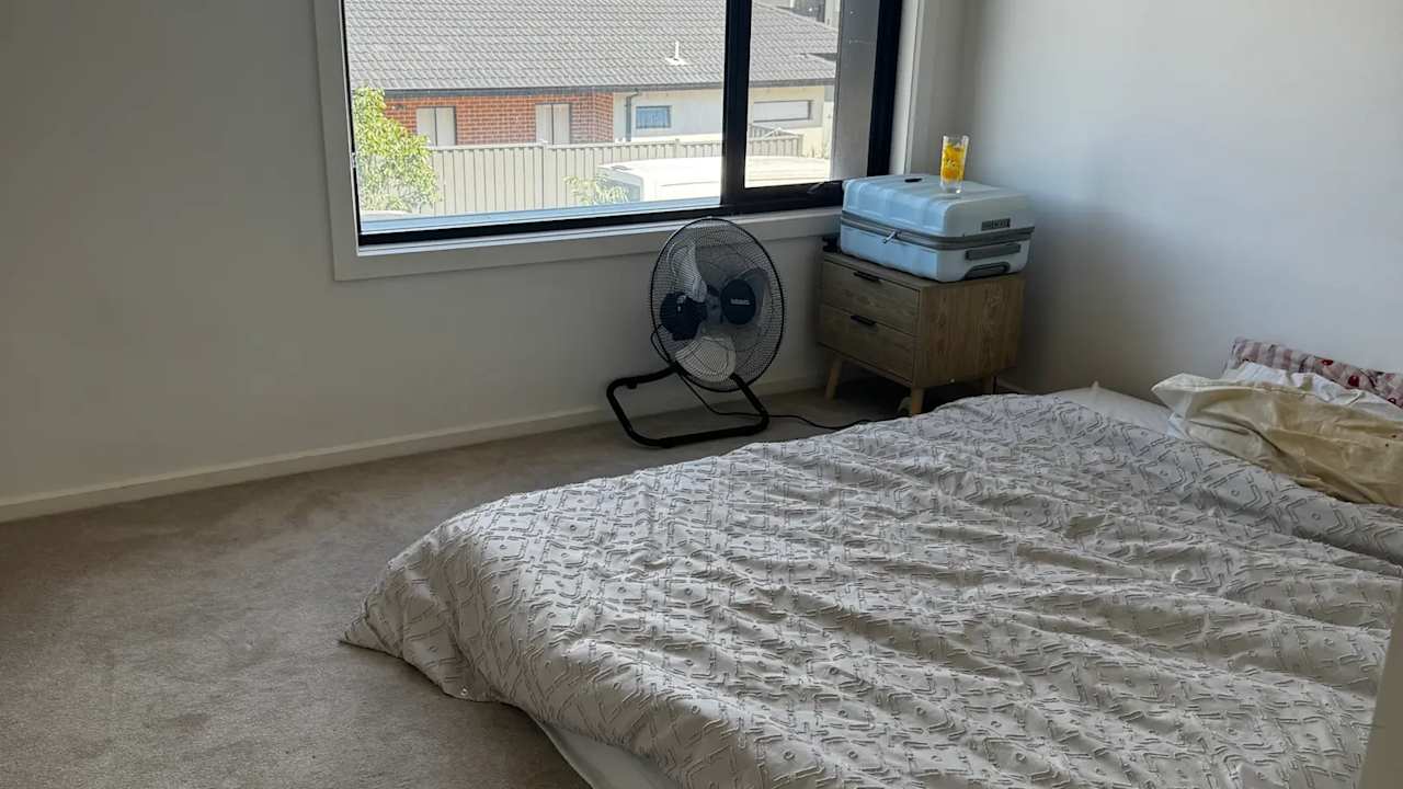 Unfurnished room with own bathroom