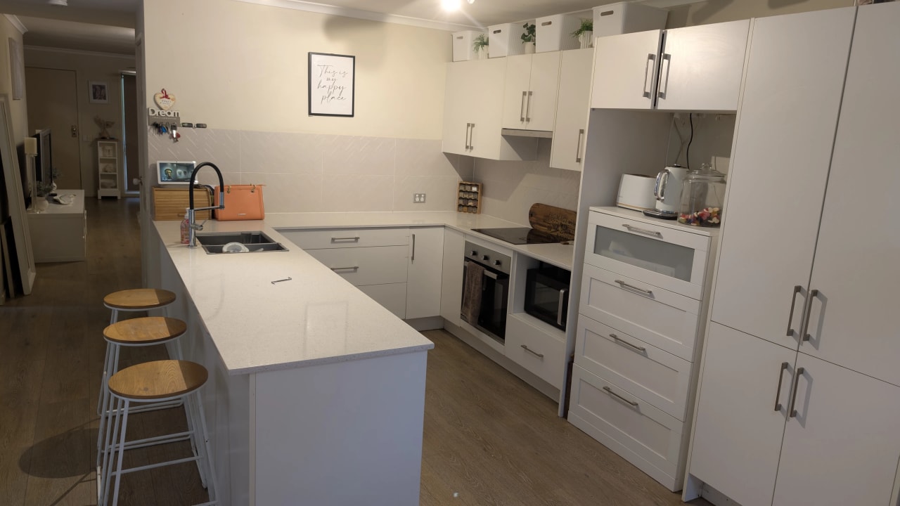 Furnished room with own bathroom