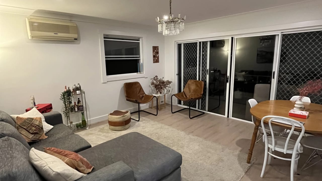 Room in a share house