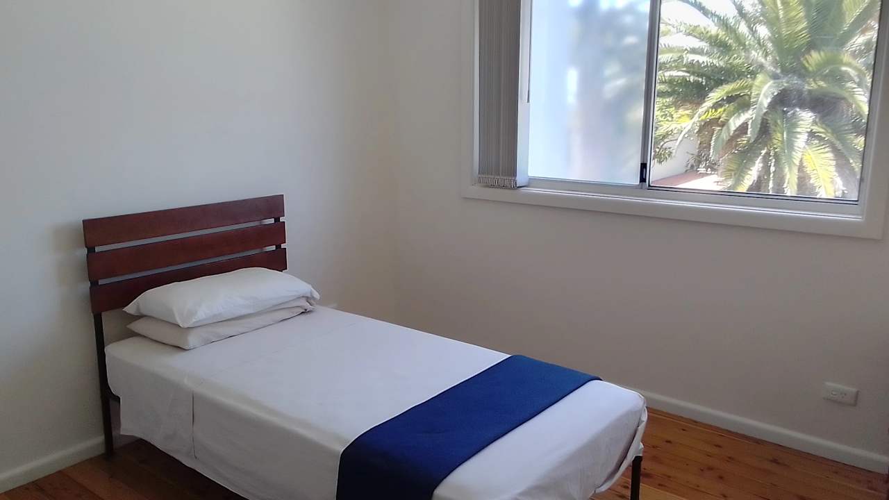 Room in a share house
