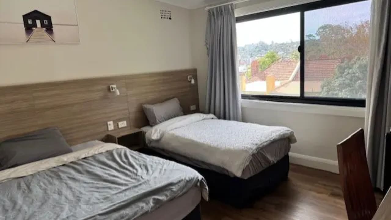 Furnished room in a flatshare
