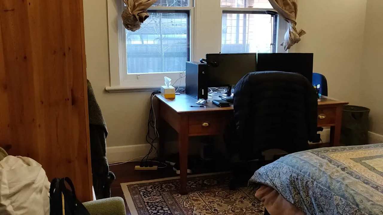 Furnished room in a share house