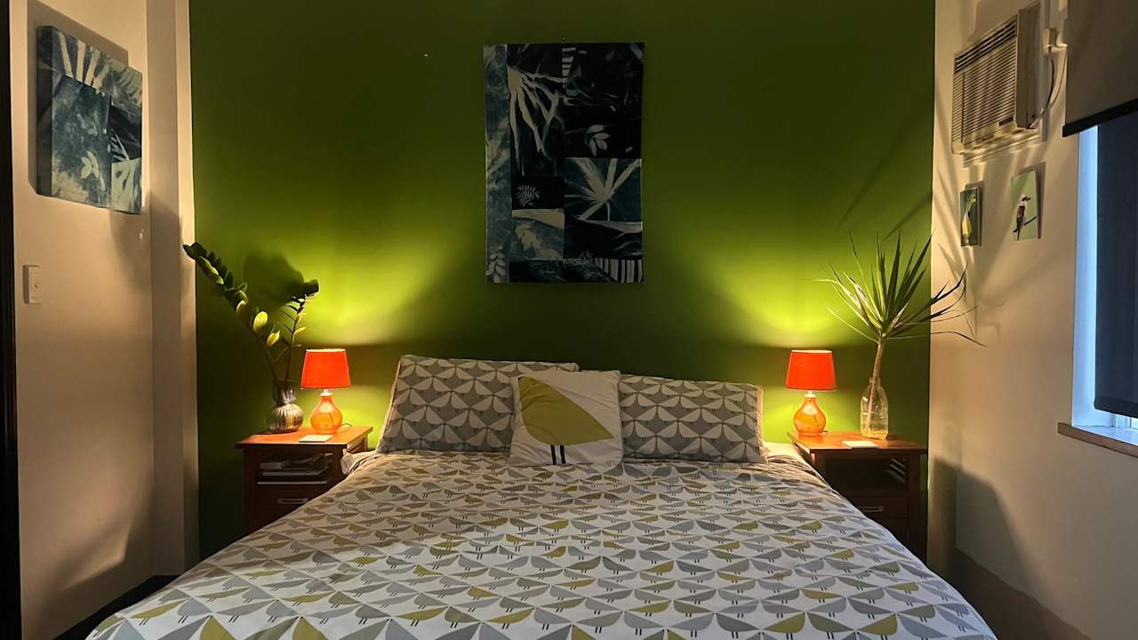 Furnished room in a flatshare