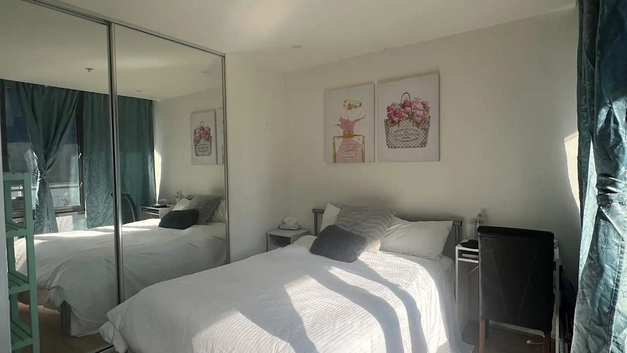 Furnished room with own bathroom