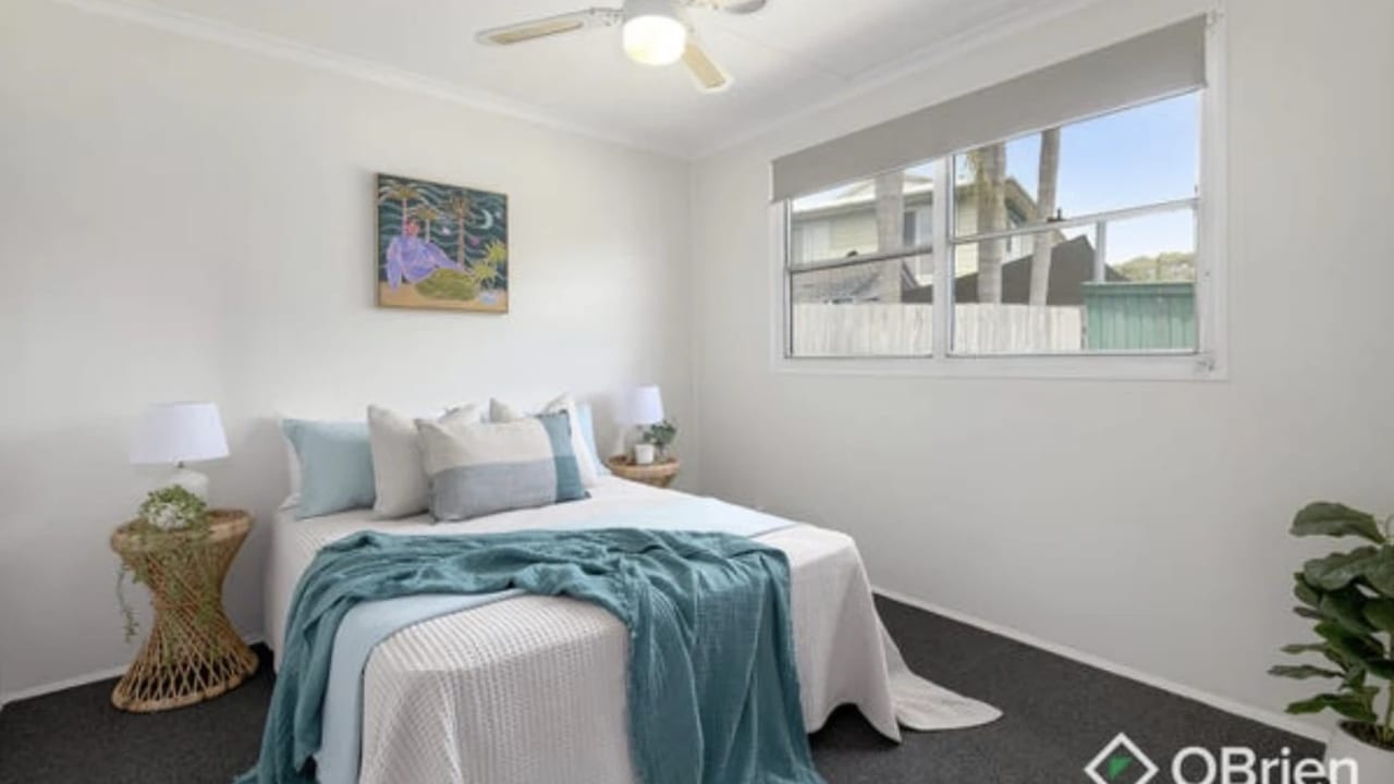 Room in a share house