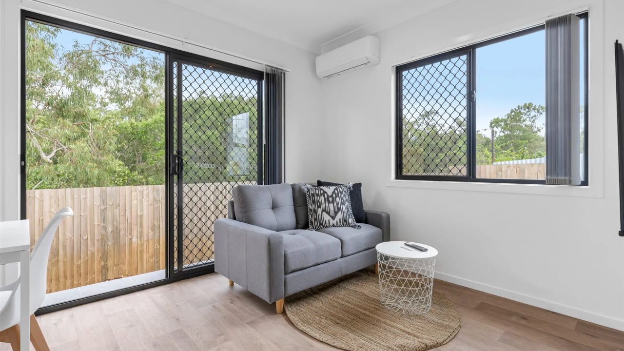 Furnished room studio flat for rent